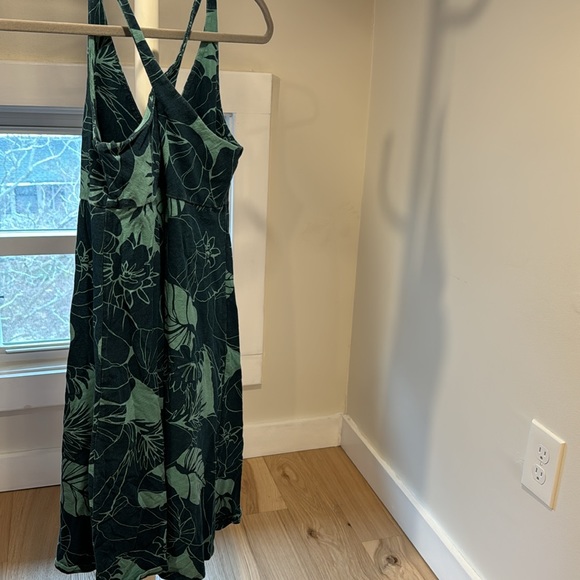 Patagonia green floral dress, size small - Picture 4 of 4